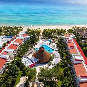 Viva Wyndham Azteca Resort